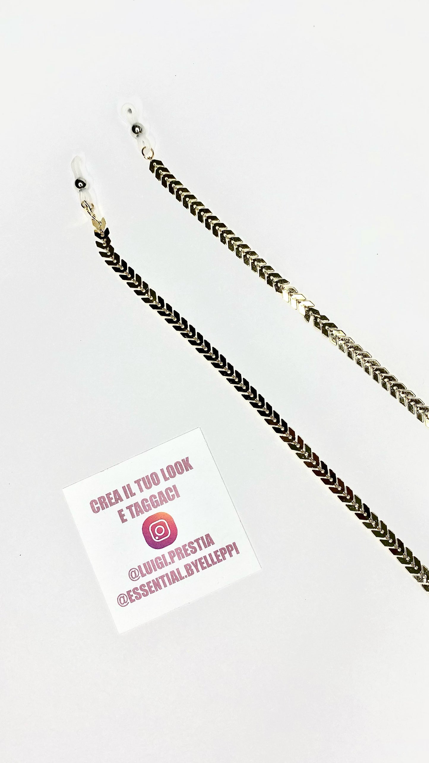 GLASS CHAIN