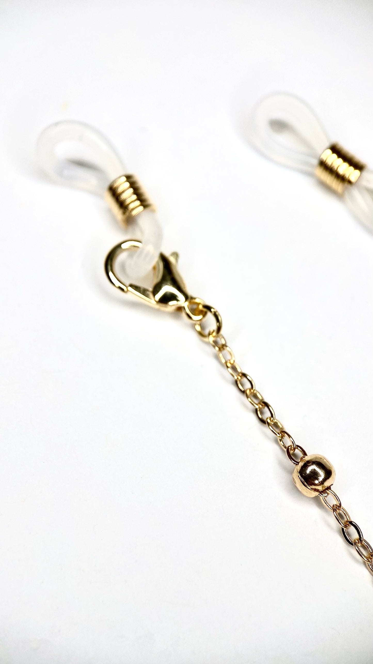 GLASS CHAIN