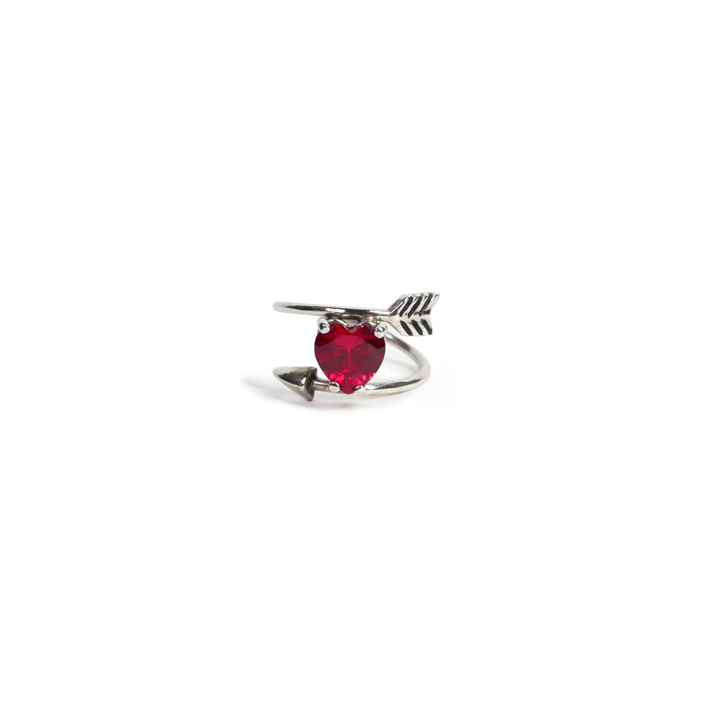 Anello freccia e cuore