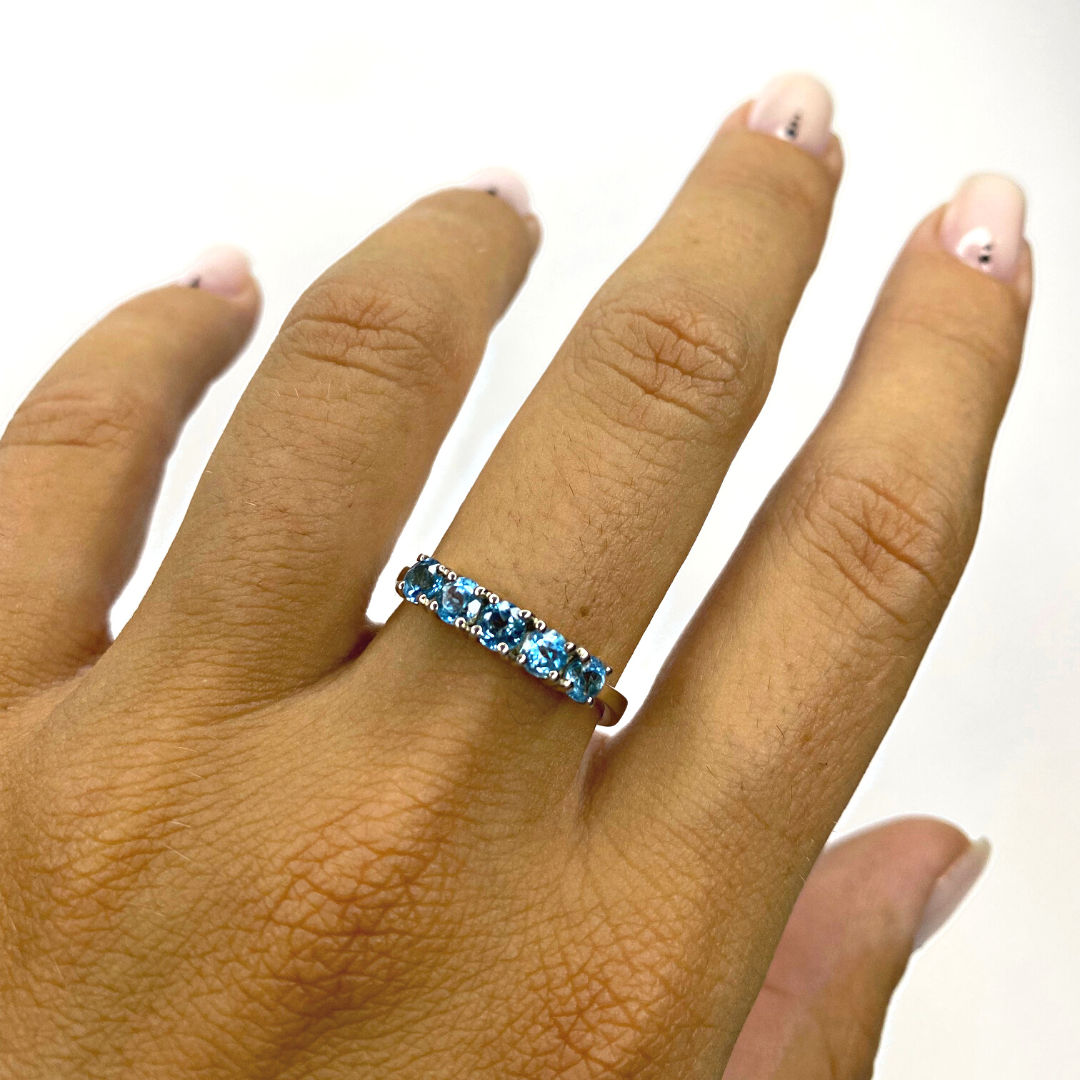 Bleu Clair ring 